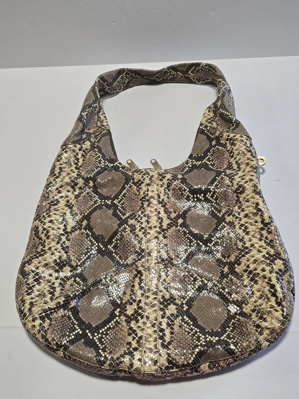 Alexis Hudson stylish snake